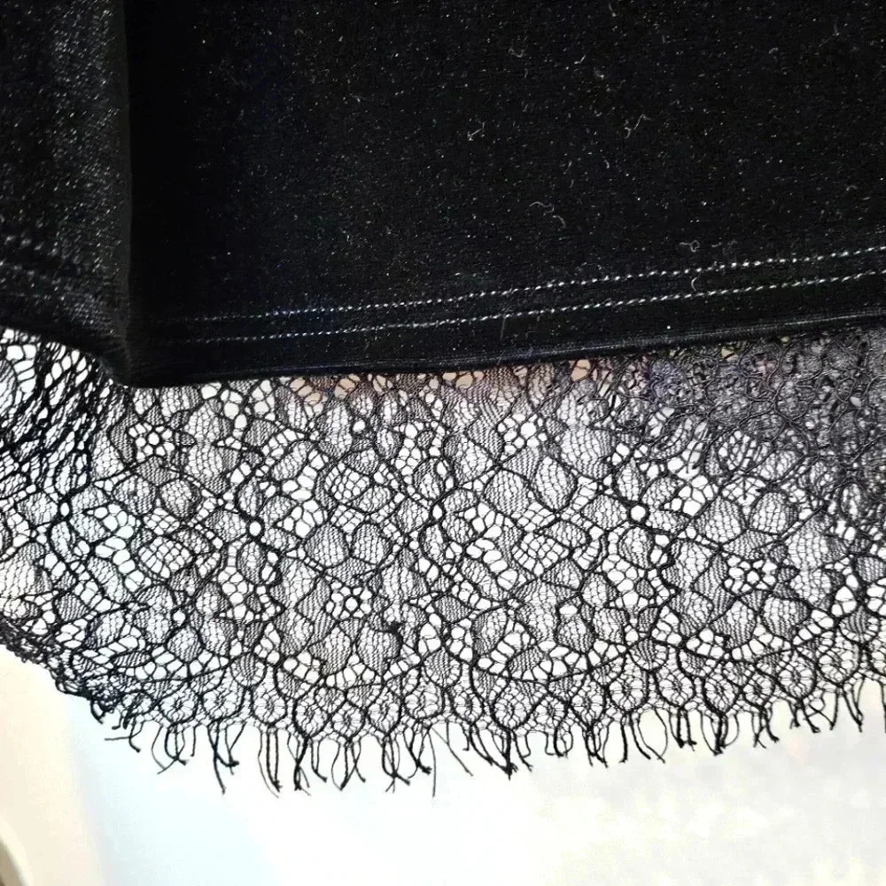 ❤️ LAST CHANCE SALE Harlowe & Graham Black Lace Hem Cami Tank Top Medium - Picture 5 of 8